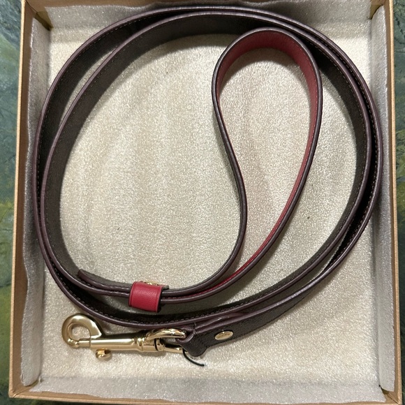 COACH PET DOG COLLAR AND LEASH set brown black red apple New Pretty last set - Picture 15 of 16